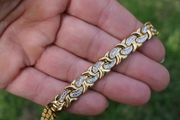 gold tone bracelet