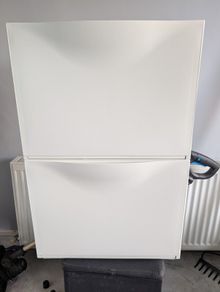 Shoe storage cabinet
