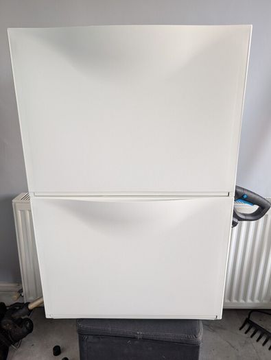 Shoe storage cabinet