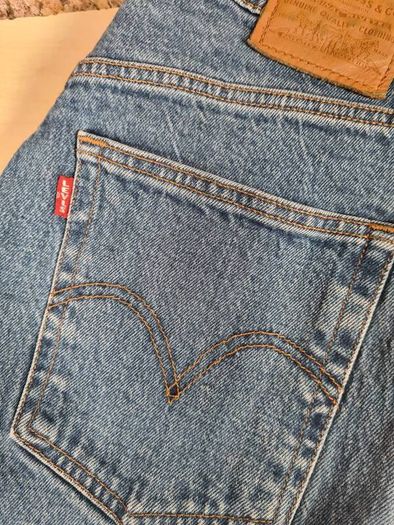 LEVIS RIBCAGE STRAIGHT Blue denim jeans stretchy Size W30 L27  women girls