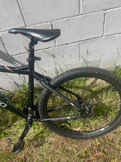 Carrera vengeance mountain bike
