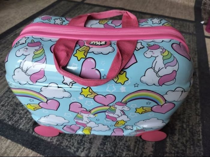 Kids Ride-On Suitcase / Hand Luggage