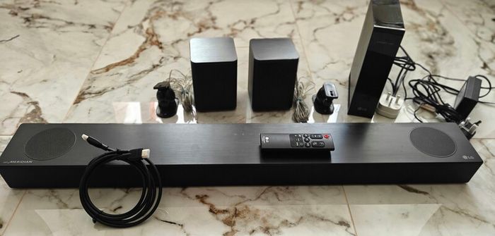 LG 5.0.2 soundbar