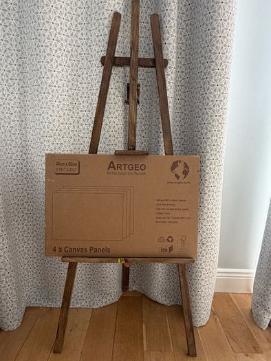 Adjustable wooden art easel