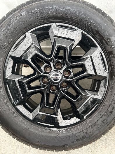 Genuine Nissan Navara 18" Alloy Wheels