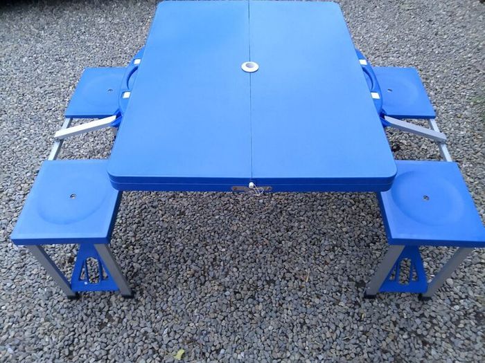 Foldable camping table and seats