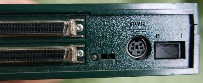 IOMEGA JAZ External Drive - V1000S - Untested