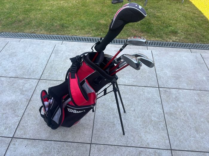 Wilson Kids Golf club set