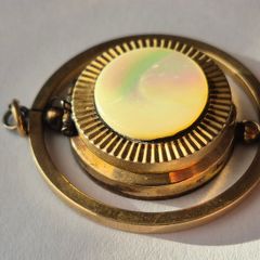 Locket Pendant - Mother of Pearl Insert