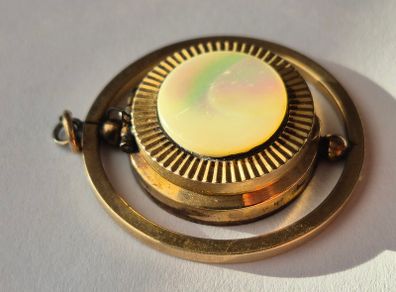 Locket Pendant - Mother of Pearl Insert