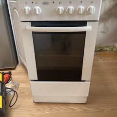 Free Belling oven and hob