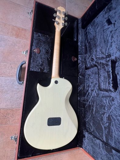 Taylor SB 1x solid body electric guitar (mint 2007)