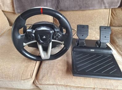 ps4 streering wheel & pedals