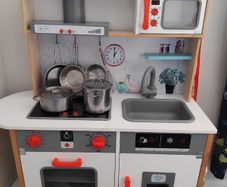 Play Kitchen