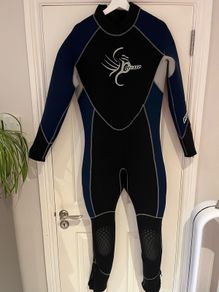 Wetsuit