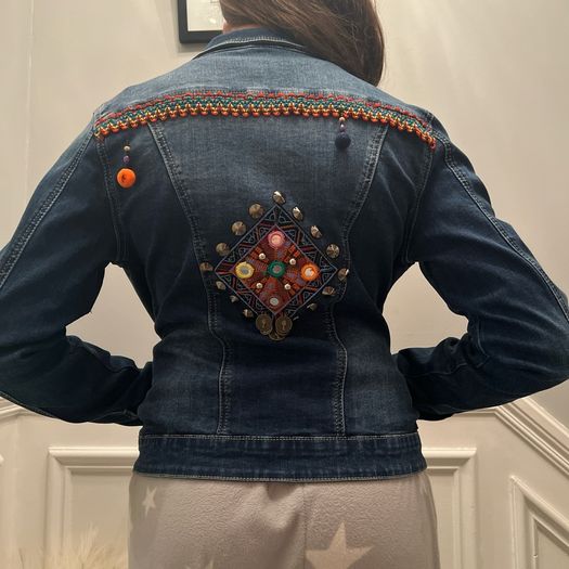 Denim embellished jacket. Size S