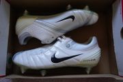 Football Boots Nike Total 90 Supremacy White (2006) Size 8.5UK SG