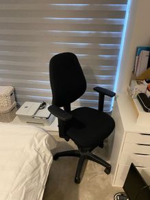 desk chair