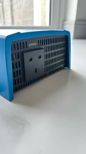 Victron Energy 800VA 12-Volt 230V AC Pure Sine Wave Inverter