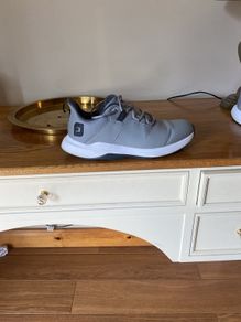 golf shoes