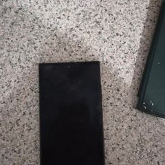 Screen in perfect condition and with s pen and mag safe case