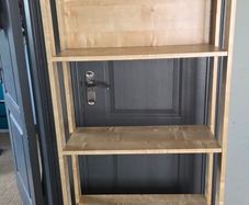 shelf/bookcase in great condition