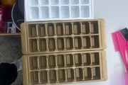 4x ice cube trays