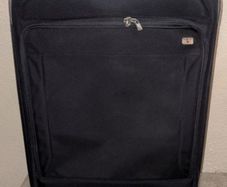 Victorinox Black 81cm Upright Wheeled Exp Large Trip Suitcase/checkin luggage