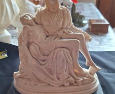 Beautiful Old Statue of Our Lady of Pieta with Christ in her arms, crafted in Italy and mounted on a Marble Base. The sculpture has fine detailing throughout, Postage Available or Collection