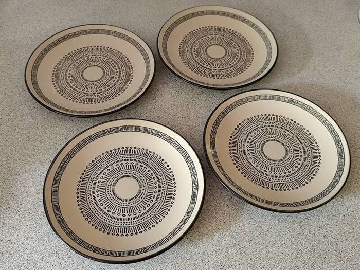 Wensley Stone 12-Piece Stoneware Dinner Set (As New)