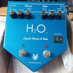 Visual Sound H2O Liquid chorus and Echo pedal