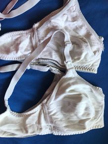 2 nursing bras