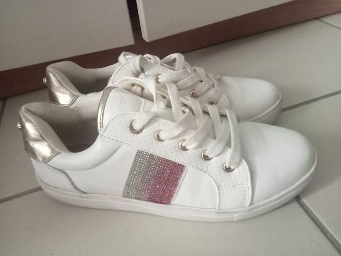 Kurt Geiger Runners size 40