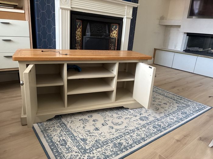 tv unit