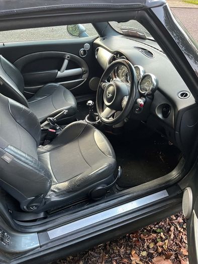 2004 Mini Cooper S, R52