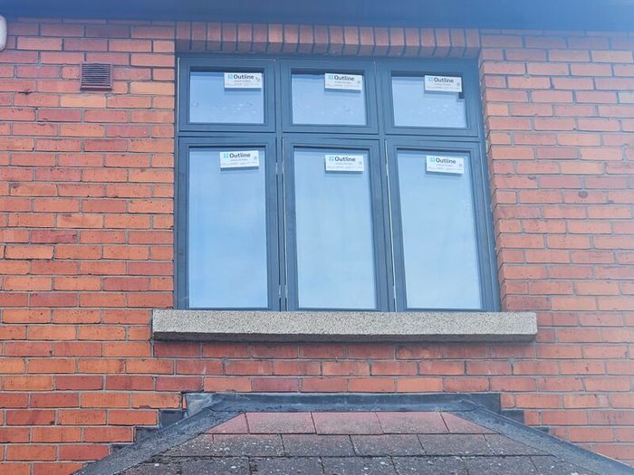 Carlson (Outline) aluclad triple glazed window