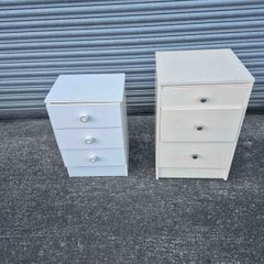 Two White 3-Drawer Bedside Lockers