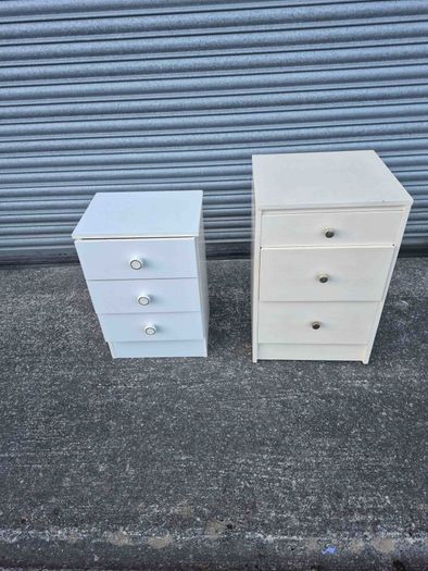 Two White 3-Drawer Bedside Lockers