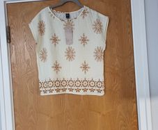 Emery Rose Top/Blouse  S.M. 12-14.   B.N.W.T