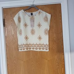 Emery Rose Top/Blouse  S.M. 12-14.   B.N.W.T