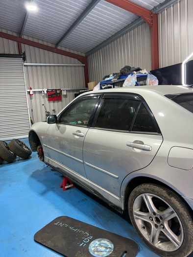 2005 Lexus Is