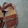 Girls gold Chain Brown Sandals eu28 Image 3