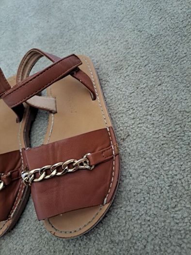 Girls gold Chain Brown Sandals eu28