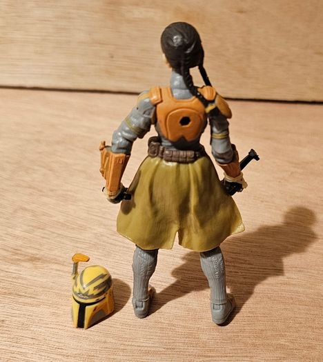Star Wars Isabet Reau Mandalorian 3.75 " Scale