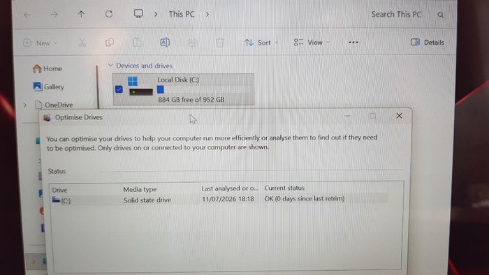Dell Latitude 5330,2 in 1 touch screen, i7 Cpu (12th gen), 16 GB Ram, 1 TB Storage (SSD).