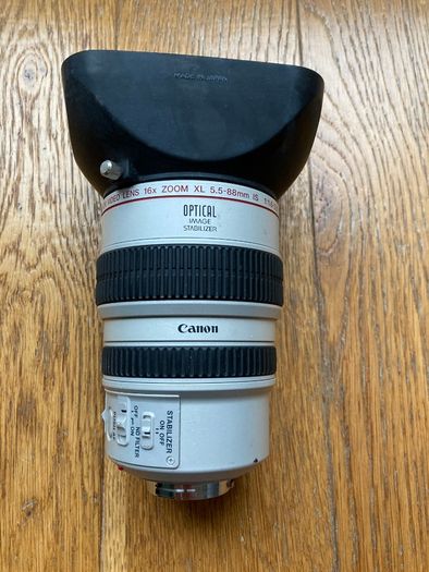 Canon 16x video zoom lens XL 5.5 - 88mm IS 1:1.6-2.6