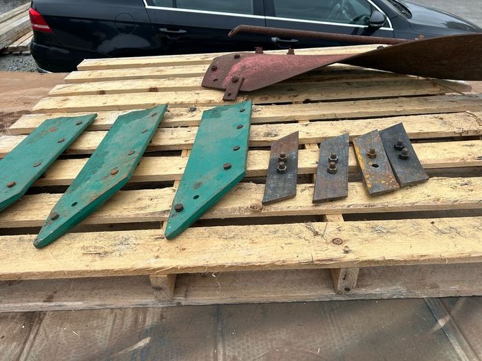 Kverneland 4 Furrow Antique Plough