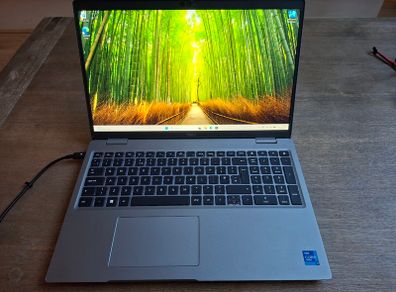 Dell Latitude 5521 15.6" Core i7 11th Gen 32GB RAM 500GB SSD Touchscreen Grade B