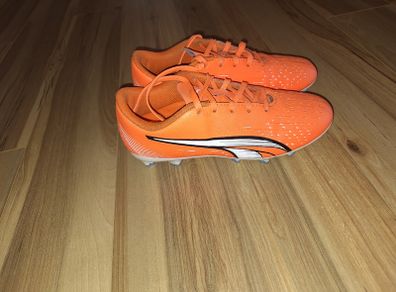 Boys Puma Football Boots