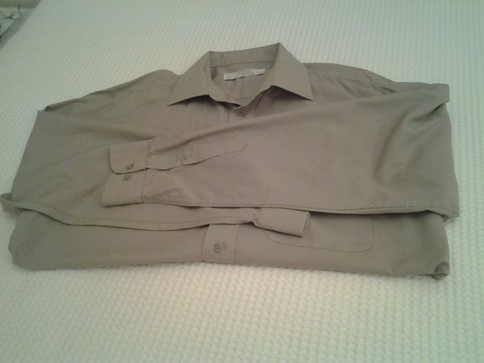 Men's Beige Shirt -Size L (16")